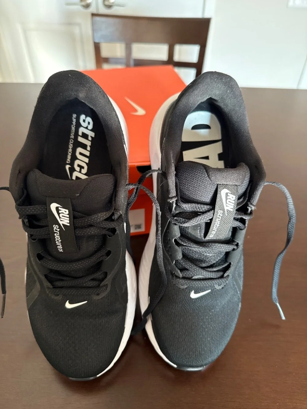 Nike women’s wide